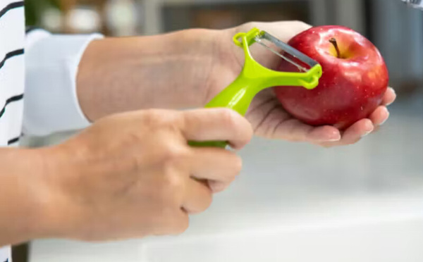 قشرة الفواكه والخضر: كنز غذائي غالباً ما يتم تجاهله