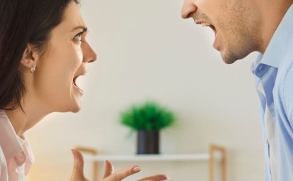 “كانت القشة التي قصمت ظهر العلاقة”: كيف تنتهي بعض الزيجات بسبب خلاف واحد حاسم؟