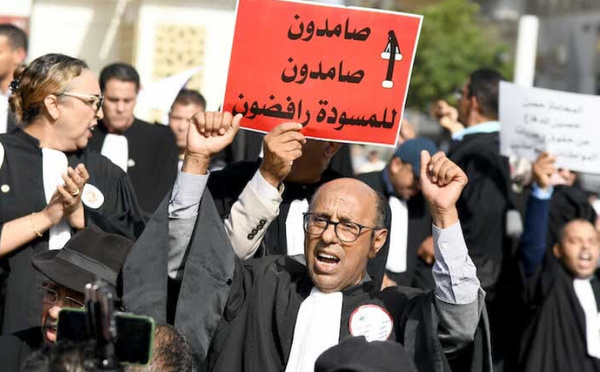 المحامون يصعّدون احتجاجاتهم ضد مشروع قانون تنظيم المهنة