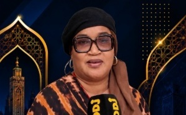 طبارة غويي رئيس تعاونية ظبيطات - La Cite des Artisans of Senegal and Diaspora في قلب قمة دار المعلمة بالدار البيضاء.