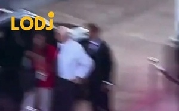 ابنة رئيس الفيفا تخطف الأنظار بقميص المنتخب المغربي إلى جانب والدها