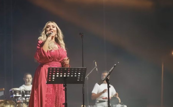 أسماء لمنور تحيي حفلاً ضمن مهرجان عيساوة بمكناس في 25 يوليوز