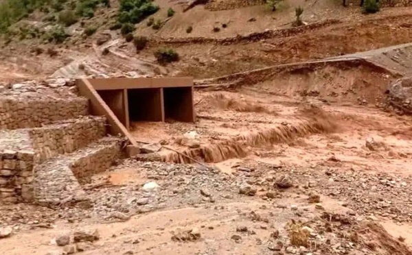 عواصف الأطلس تربك المصطافين بأزيلال.. تحذيرات من السيول المفاجئة خلال العواصف الرعدية