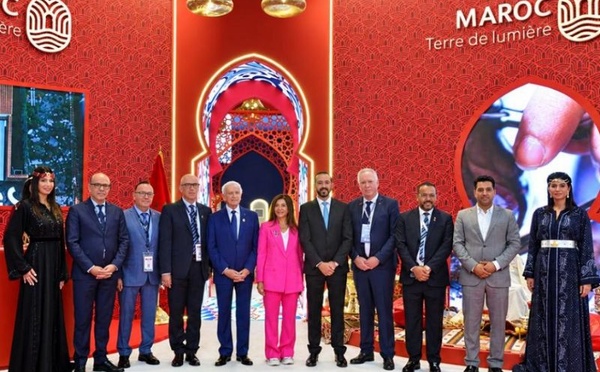 المغرب يفتتح جناحه في معرض IFTM Top Resa بباريس بحضور أندري أزولاي وسميرة سيطايل