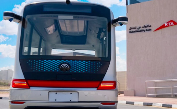 دبي تفتتح مختبرات متخصصة لاختبار السيارات ذاتية القيادة وتقنيات التنقل المستقبلية