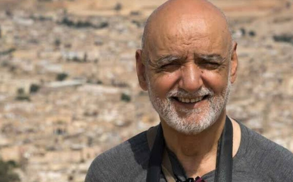 «مخفي/مختبئ».. عبد الله البحميدي يحول شوارع المدن إلى أسئلة بصرية في معرض بالرباط