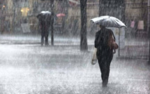 أمطار قوية بمختلف مناطق المملكة