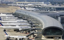 تهديدات بوجود قنابل تضطر فرنسا لإغلاق 8مطارات