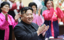 الزعيم الكوري الشمالي يحض الأمهات على مزيد من الإنجاب