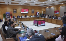 توزيع مشاريع مدرة للدخل لفائدة نزيلات ونزلاء بالمؤسسات السجنية سبق وأن أدينوا بموجب قانون مكافحة الإرهاب، ممن انخرطوا في برنامج مصالحة