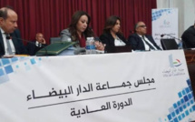 مجلس الدار البيضاء يصادق على اتفاقية لاقتناء حافلات سياحية