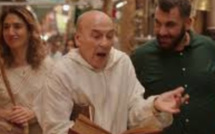 قناة TF1 تحتفي بالمغرب في "كامبينغ باراديس" في وقت الذروة