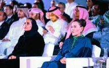 الأميرة للا حسناء والشيخة المياسة بنت حمد آل ثاني تترأسان بالدوحة تظاهرة “عرض أزياء القفطان”