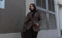 أفكار لتنسيق البليزر البني للمحجبات: إطلالات أنيقة وعصرية لشتاء 2025