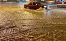 عاصفة رعدية تجتاح طنجة وتتسبب في سيول وفيضانات