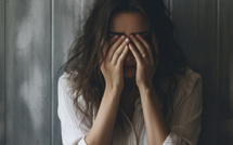 أثر العواطف على الإصابة بمرض السرطان: ما يقوله الخبراء