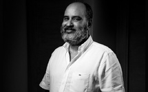 ​بناء البشر قبل الحجر