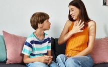 10 طرق ذكية لتعزيز التواصل مع ابنك المراهق