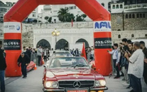 رالي "المسيرة الخضراء… طريق العيون" ينطلق من طنجة ويجمع أكثر من 50 سيارة كلاسيكية