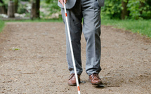 إيطاليا: اكتشاف احتيال استمر 50 عاماً لرجل ادعى العمى للحصول على مساعدات مالية