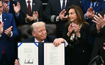 ترامب يوقع نهاية أطول شلل مالي في الولايات المتحدة