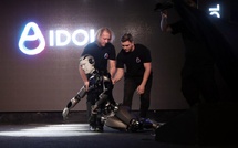 فشل مدوٍ: أول إنسان آلي روسي ينهار أثناء تقديمه