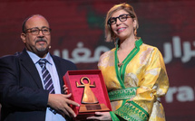 أيام قرطاج المسرحية تكرم الفنانة المغربية لطيفة أحرار تقديرًا لمسيرتها الفنية والأكاديمية