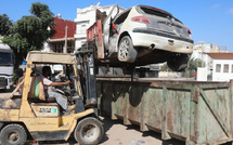 وزارة الداخلية تُطلق إجراءات صارمة لمواجهة السيارات المهملة بالمدن