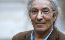 تعطيل الجواز البيومتري لبوعلام صنصال يثير الجدل مجددًا في الجزائر