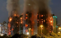 هونغ كونغ: الشرطة تؤكد سلامة 159 فرداً بعد الحريق الأكثر فتكاً منذ 1980