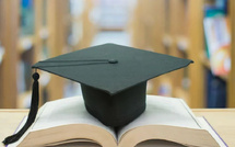 المحكمة الإدارية بوجدة توقف قرار فرض رسوم على طلبة الدكتوراه الموظفين