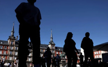 المغاربة يتصدرون قائمة الأجانب المقيمين في إسبانيا وفق إحصاءات 2025