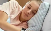 دراسة أمريكية: الالتزام بمواعيد نوم ثابتة يخفض ضغط الدم ويحمي القلب