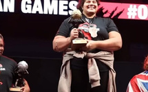 جدل في بطولة العالم لرفع الأثقال بعد تجريد "أقوى امرأة" من اللقب