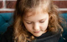 ​لننهي عدّ دقائق الشاشة: كيف نساعد أطفالنا على العيش في العصر الرقمي