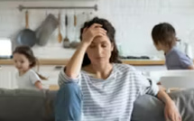 الأمومة بين الحب والتعب: اعتراف صريح لأم لطفلين