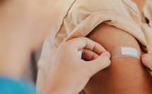 الأدوية المثلية لا تغني عن لقاح الإنفلونزا: تحذير من الوكالة الوطنية للدواء الفرنسية