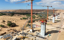 تقدم أشغال أكبر جسر طرقي بالمغرب بمدينة العيون ضمن مشروع الطريق السريع تزنيت – الداخلة