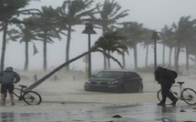 عاصفة شتوية استثنائية تجتاح الولايات المتحدة وتتسبب بانقطاعات واسعة للكهرباء وتعطّل الرحلات الجوية