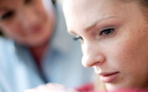 كيف نساعد مراهقًا تراوده أفكار سوداء؟