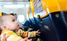 السفر مع طفل رضيع: كيف نتعامل مع صراخه ومواقف الركاب؟