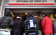 مدريد تفتح باب التسوية القانونية أمام نصف مليون مهاجر