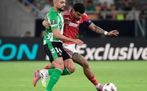 سفيان أمرابط يخضع لعملية جراحية ناجحة في أمستردام