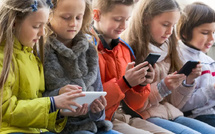 تشريع فرنسي جديد حظر وسائل التواصل الاجتماعي لمن هم دون 15 عاما