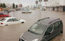 فاجعة سيول بتطوان تخلّف أربعة قتلى ومفقوداً واحداً إثر جرف سيارة بدوار لمواوجة
