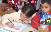 تضامن ميداني لضمان تمدرس أطفال القصر الكبير بعد فيضانات وادي اللوكوس