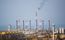 قطر للطاقة تعلق إنتاج الغاز الطبيعي المسال بعد هجمات إيرانية على منشآتها الصناعية