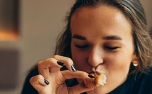 لماذا يسبب السكر انخفاضًا في الطاقة بعد منحه دفعة سريعة؟