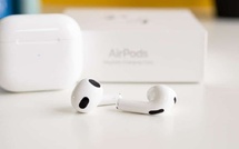 آيربودز ألترا.. هل تستعد“أبل” لإطلاق سماعات بكاميرات وتحكم بالإيماءات؟