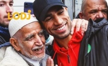 جماهير مغربية غفيرة تستقبل الأسود بمدينة لانس الفرنسية